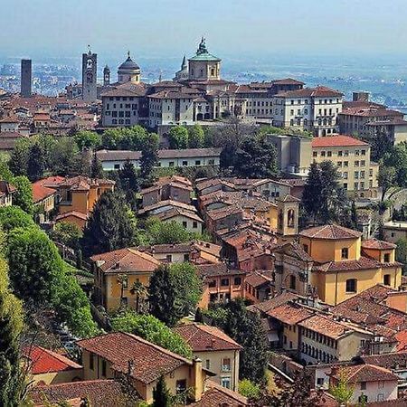 Alice Nel Paese Delle Meraviglie Sulbiate Luaran gambar