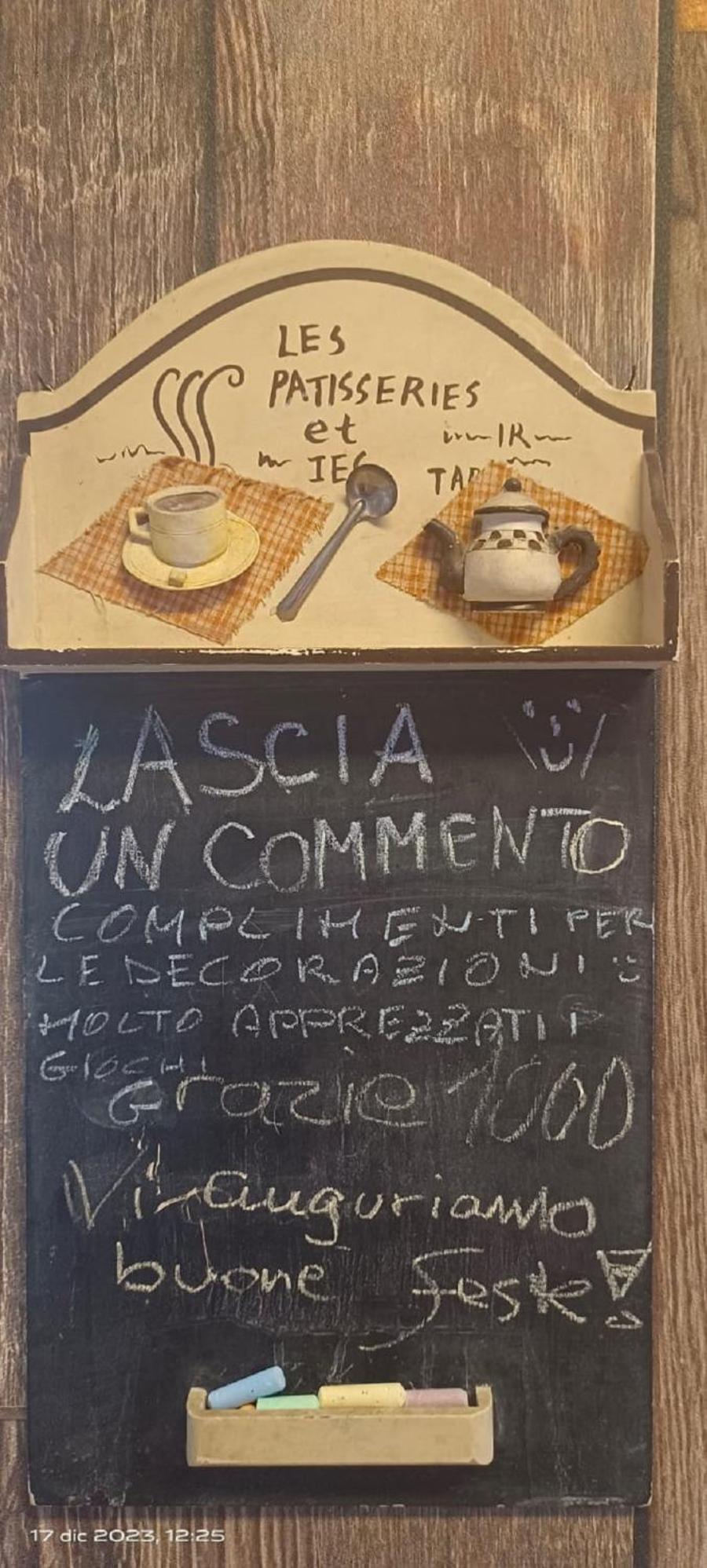 Alice Nel Paese Delle Meraviglie Sulbiate Luaran gambar